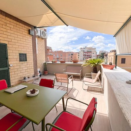 Attico Urbano Terrazza Su Roma Metro A Cornelia Lägenhet Exteriör bild
